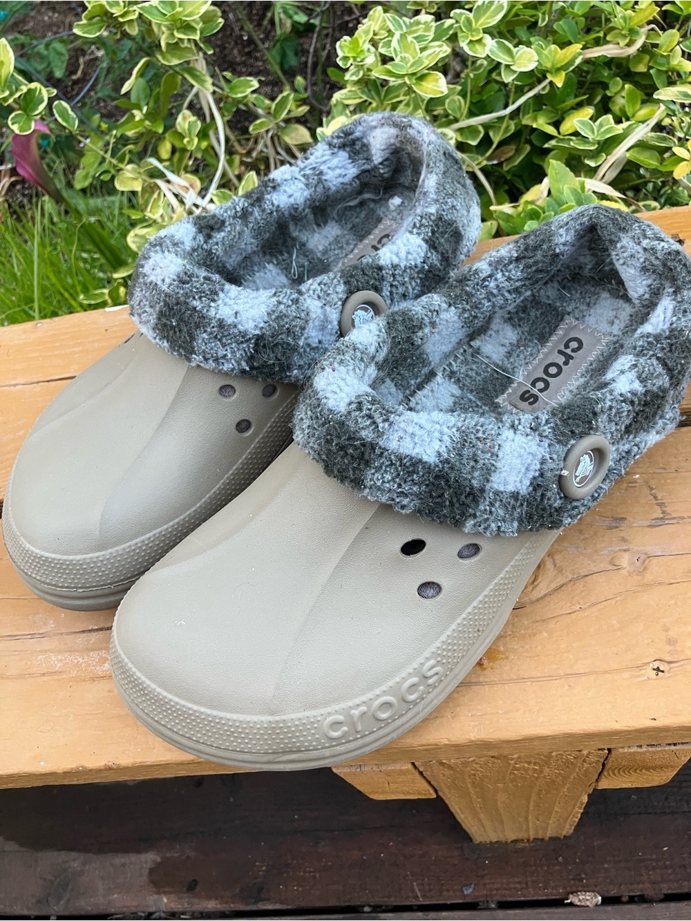 Crocs with fleece liner M10 W 12 tan with plaid insoles